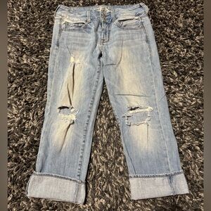 American Eagle Outfitters Distressed Light Blue Cropped Jeans